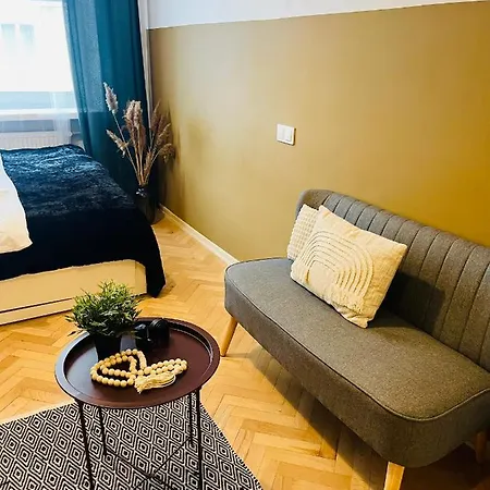 Halo Warszawa/ Hello * Warschau