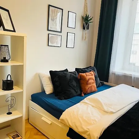 Halo Warszawa/ Hello Apartament Warszawa